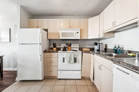 Fully equipped kitchen perfect for home cooked meals.