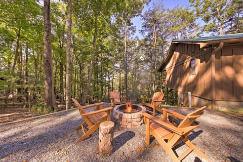 Blue Ridge Vacation Rental Cabin | 2BR | 2BA | Single Story | 864 Sq Ft