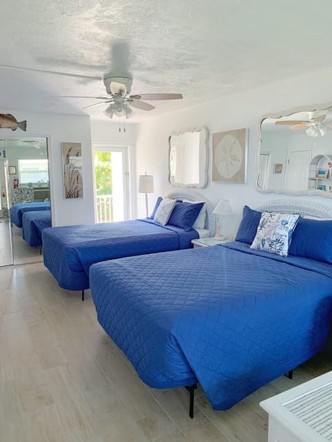 Two Queen Beds