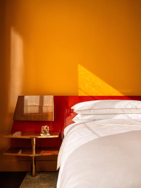 Premium bedding, in-room safe, blackout drapes