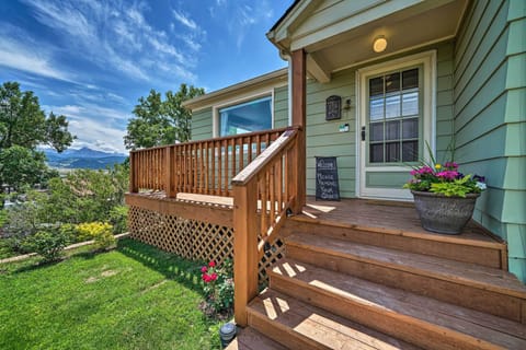 Livingston Vacation Rental | 5BR | 2BA | 1,800 Sq Ft | 2 Stories