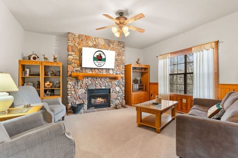 Living Room, Cable TV, Seasonal gas Fireplace