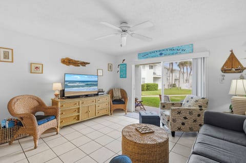 Colony Beach Club 139