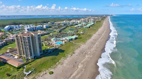Clear beach all year long 