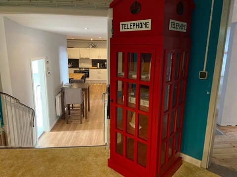 Comfort Apartment | Living area | Flat-screen TV
