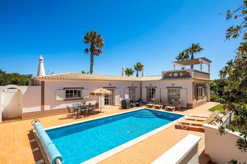 Pool area