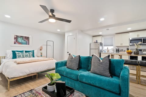 The studio suite is adorable and so cozy!