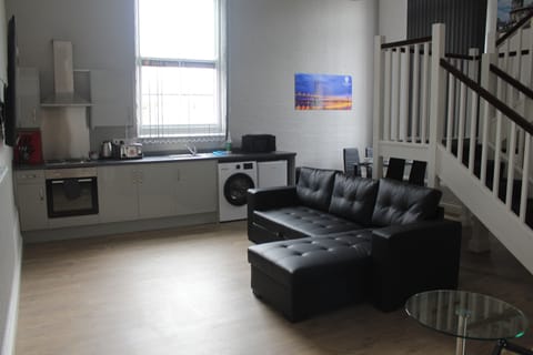 Deluxe Apartment | Living area