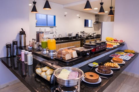 Free daily buffet breakfast
