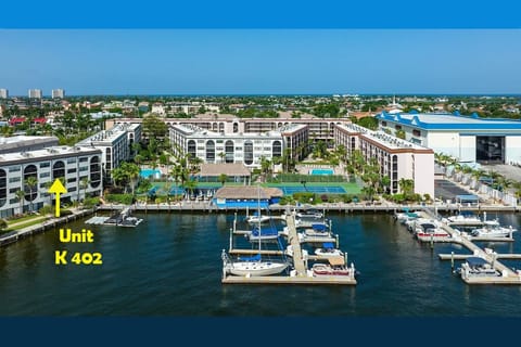 Premier location w/in the Anglers Cove complex!  4th floor direct water view