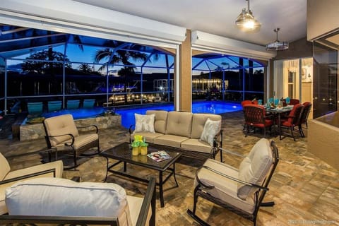 Comfortable Outdoor Lounge and Dining Area