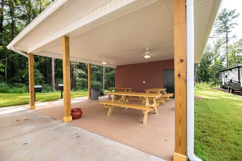 BBQ/picnic area