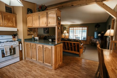 kitchen/dining to living area view