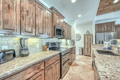 Kitchen - double oven