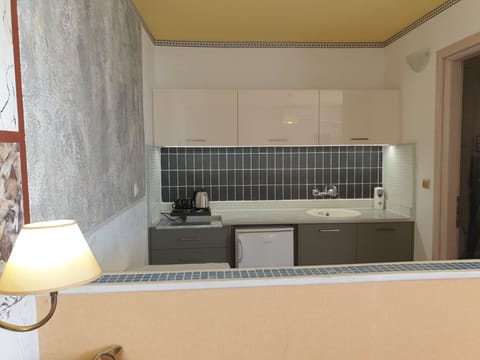 Apartment, 2 Bedrooms, Smoking, Balcony | Interior