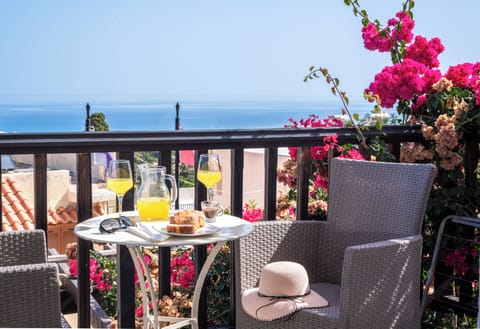 Apartment, 1 Bedroom, Balcony, Garden View | Balcony