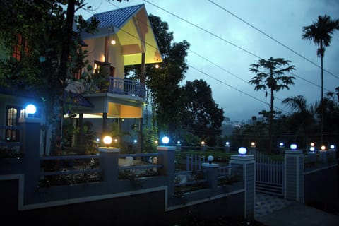 Room, 1 Bedroom, Smoking, Balcony | Exterior