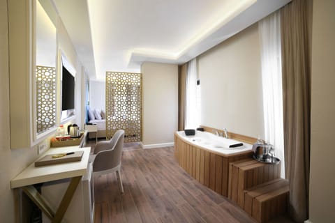 Junior Room | Premium bedding, desk, soundproofing, rollaway beds