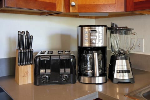 Fully-equipped Kitchen