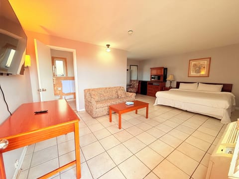 Family Double Room, 1 King Bed with Sofa bed | Laptop workspace, iron/ironing board, free WiFi, bed sheets