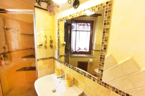 Exclusive Double Room, Private Bathroom (External) | Bathroom sink
