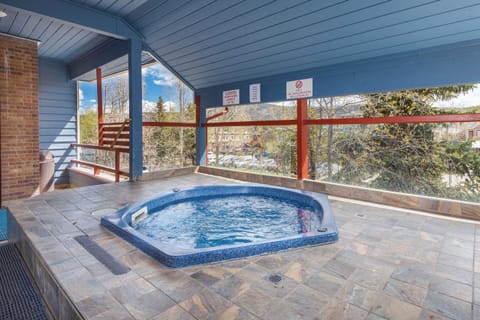 Condo (0 Bedroom) | Property amenity