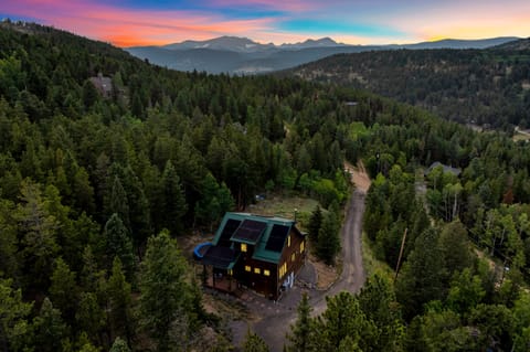 Beautiful sunsets at Moss Rocks Peaceful Mountain Retreat