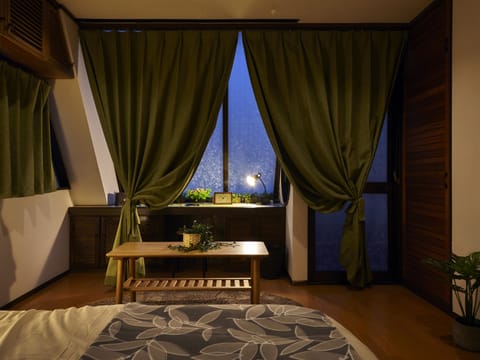 Apartment, Non Smoking | Desk, iron/ironing board, WiFi (free)