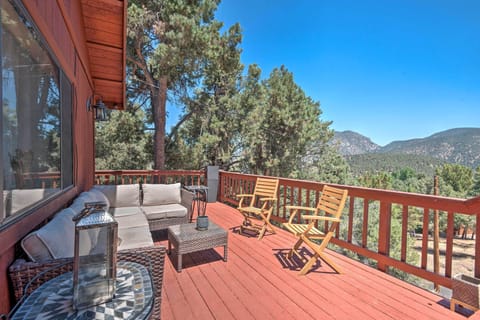 Pine Mountain Club Vacation Rental | 3BR | 2BA | 1,388 Sq Ft | Stairs Required