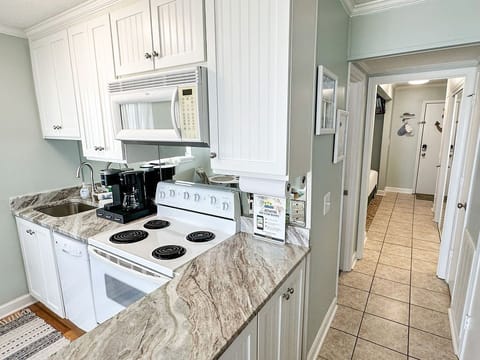 B313 - Tybee for Two