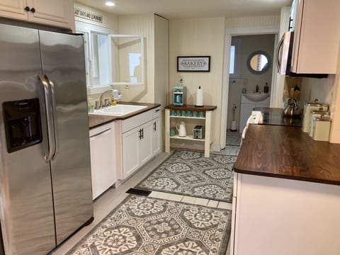 coffee and bottled water included