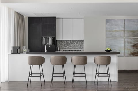 Premium Suite, 3 Bedrooms, Balcony, Marina View (Private beach access) | Dining room