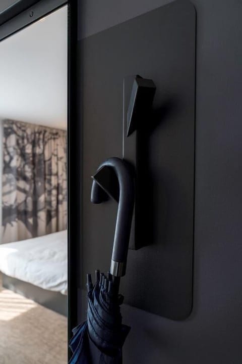 Desk, soundproofing, iron/ironing board, free cribs/infant beds