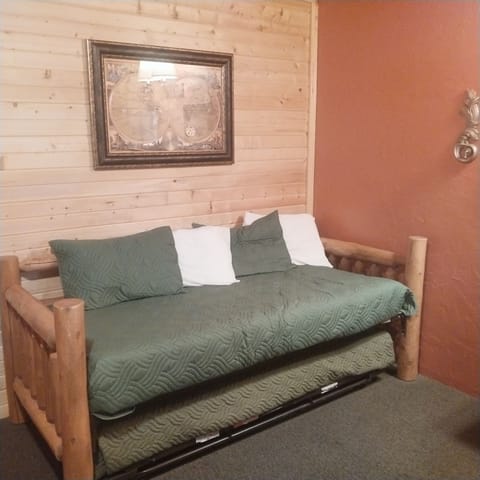 Basic Room, Multiple Beds | Individually decorated, free WiFi, bed sheets