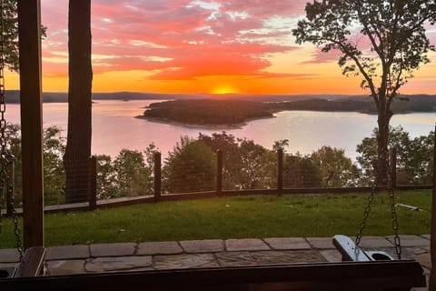 Garfield Vacation Rental | 1BR | 1BA | 1,200 Sq Ft | Step-Free Access