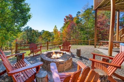Panoramic Paradise: Fire Pit