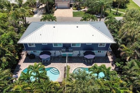 The entire complex is yours!
