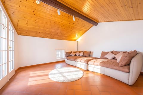 Honeymoon Townhome, 2 Bedrooms, Fireplace, Mountainside (Villa Patricia) | Living area | TV, fireplace