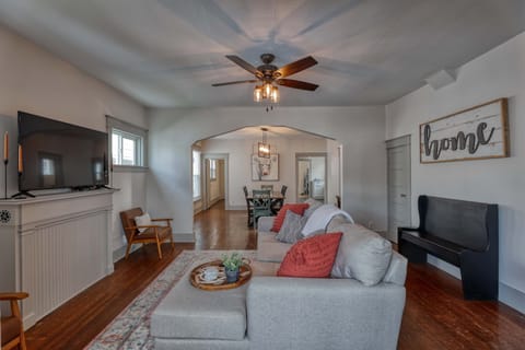 Welcome to Circle Bar Manor — relax in soft, inviting light and make yourself at home in this cozy, central Sheridan retreat.