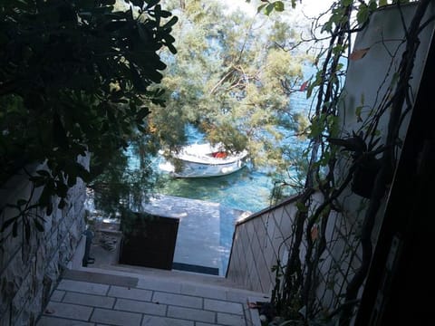 Room, 1 Bedroom, Smoking, Balcony | Property grounds