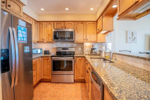 Upgraded kitchen with granite counters