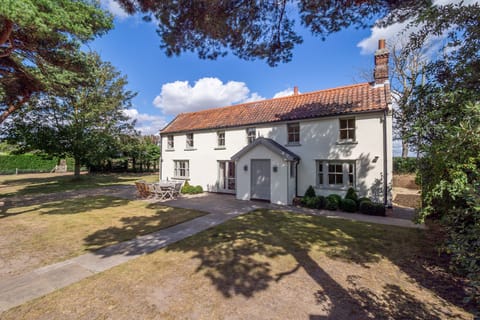 Alexander House, Thorpeness: A large, elegant, detached house, tucked away on a quiet private track