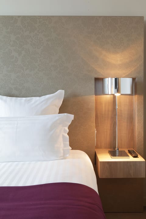 Minibar, in-room safe, individually furnished, desk