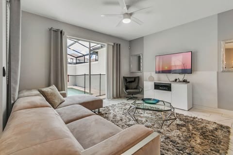 1571 Sandbagger Drive (2).jpg