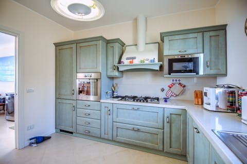 Kitchen connected with outdoor