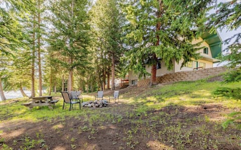 Welcome to Clark's Fork Crossing! This large home a great basecamp for adventures in Yellowstone, the Beartooth Mountains and beyond