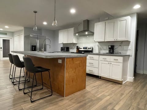 2020 Remodeled Kitchen. 1668 Sq. Ft. Residence