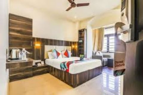 In-room safe, soundproofing, free WiFi