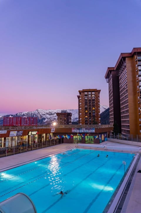 Human Settlement, Apartment, Condominium, Hotel, Swimming Pool, Resort, Resort Town