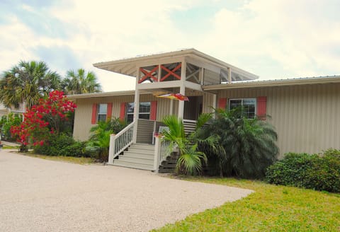 Single Family Ranch Style Home